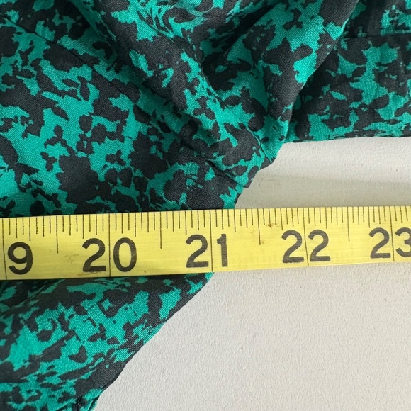 Ava Viv Plus Size Peplum Smocked Blouse - Picture 12 of 13